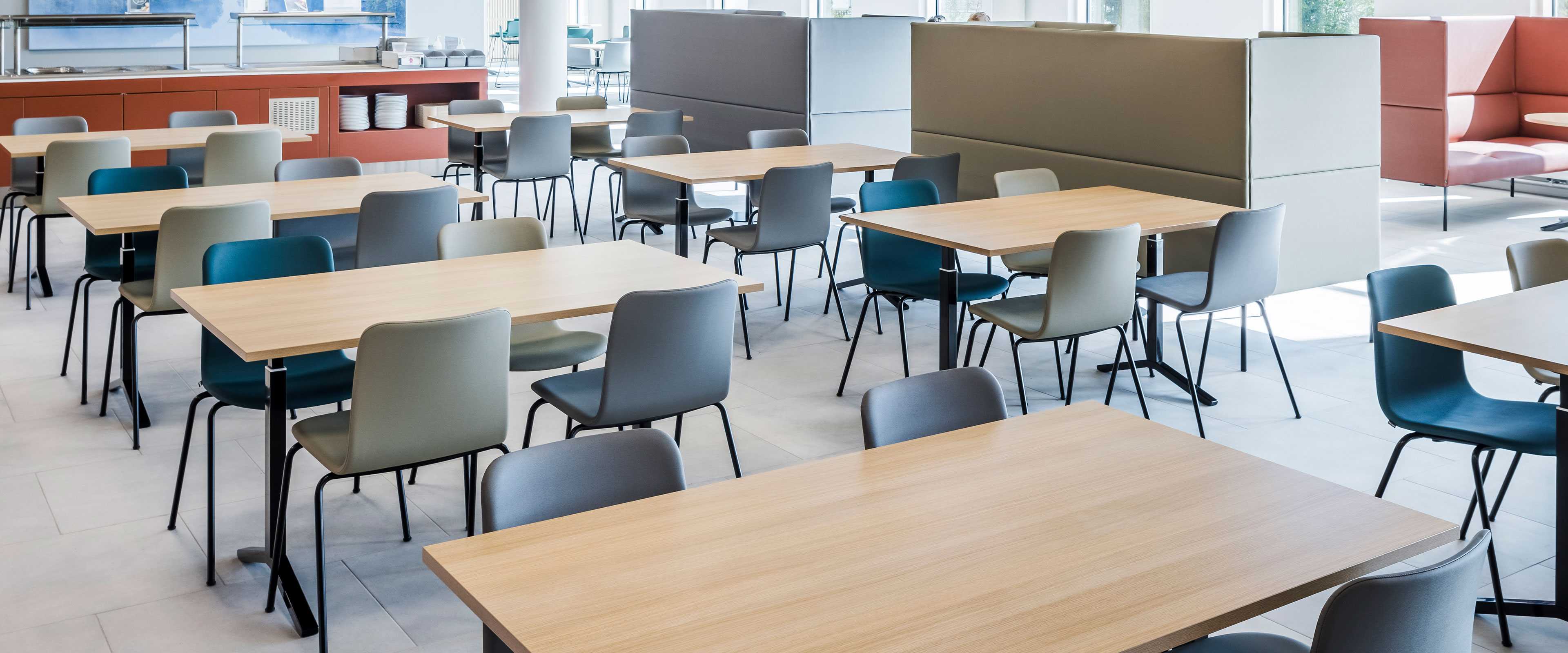 Sola chairs with Alku tables
